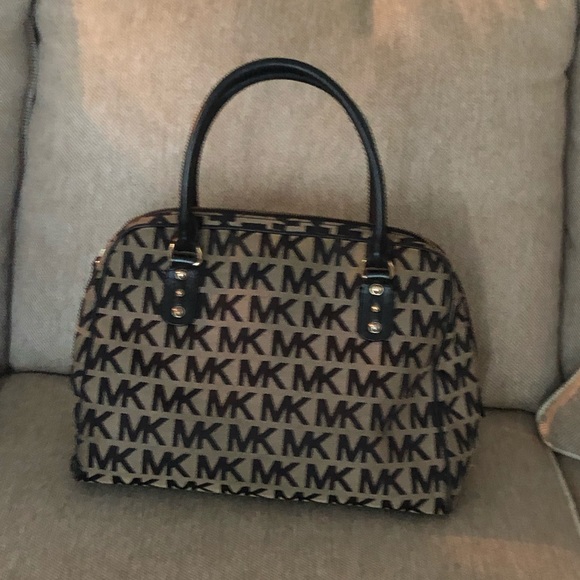 Michael Kors cloth satchel handbag signature logo - Picture 2 of 10